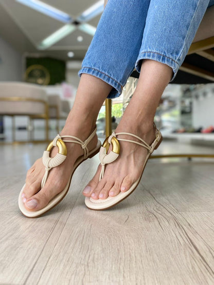 Sandália Rasteira Feminina Off-White Dourada | Salto Sete