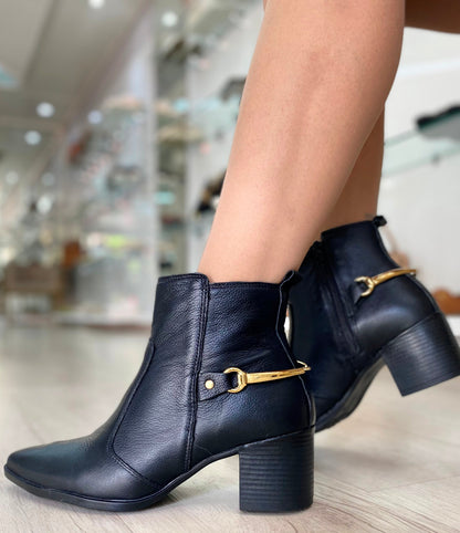Bota Feminina Couro Preta Salto Bloco | Salto Sete