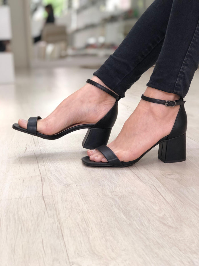 Sandália Gisele Salto Bloco Baixo | Salto Sete