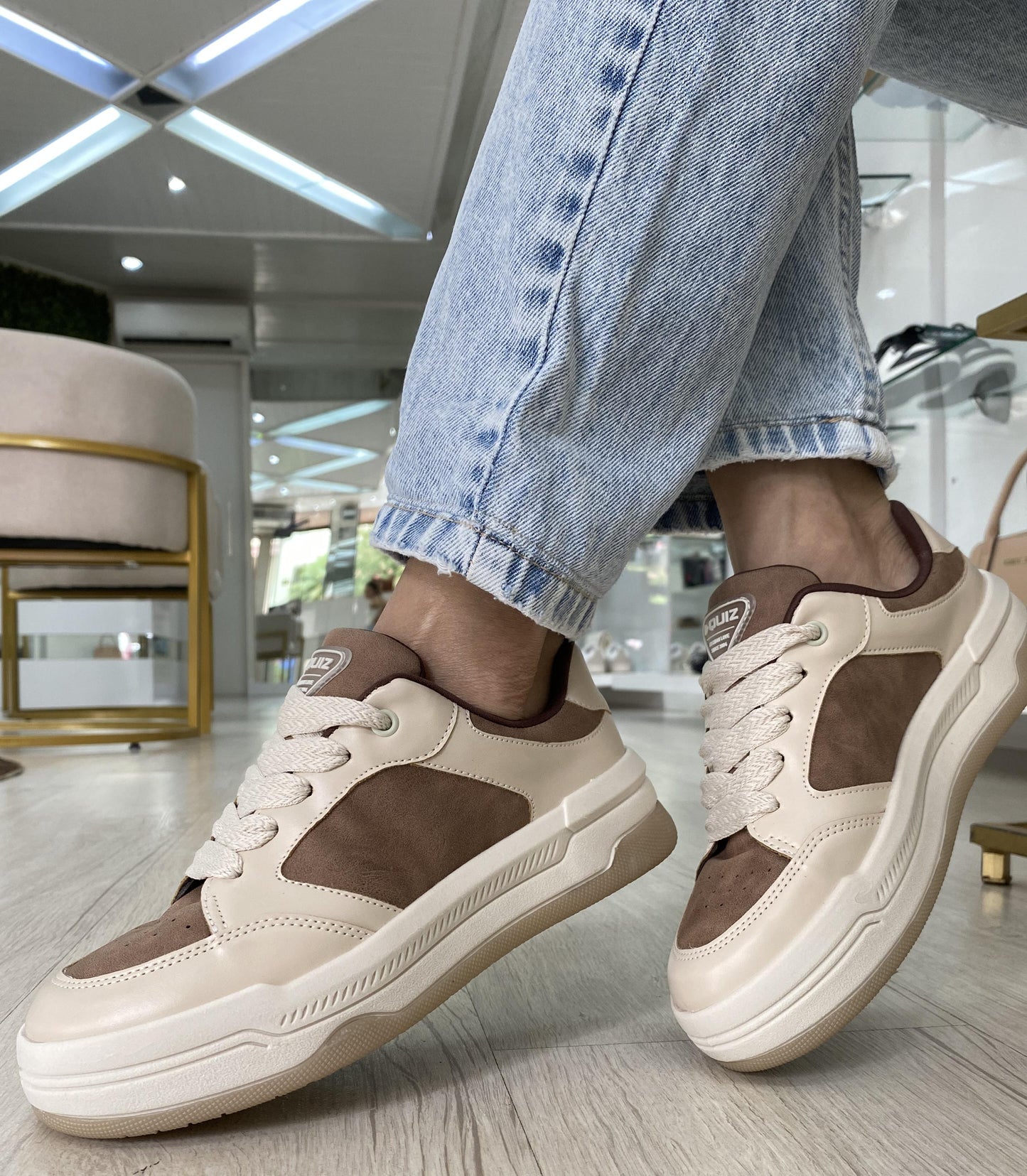 Tênis Casual Quiz Street Comfort Duo Caramelo | Salto Sete