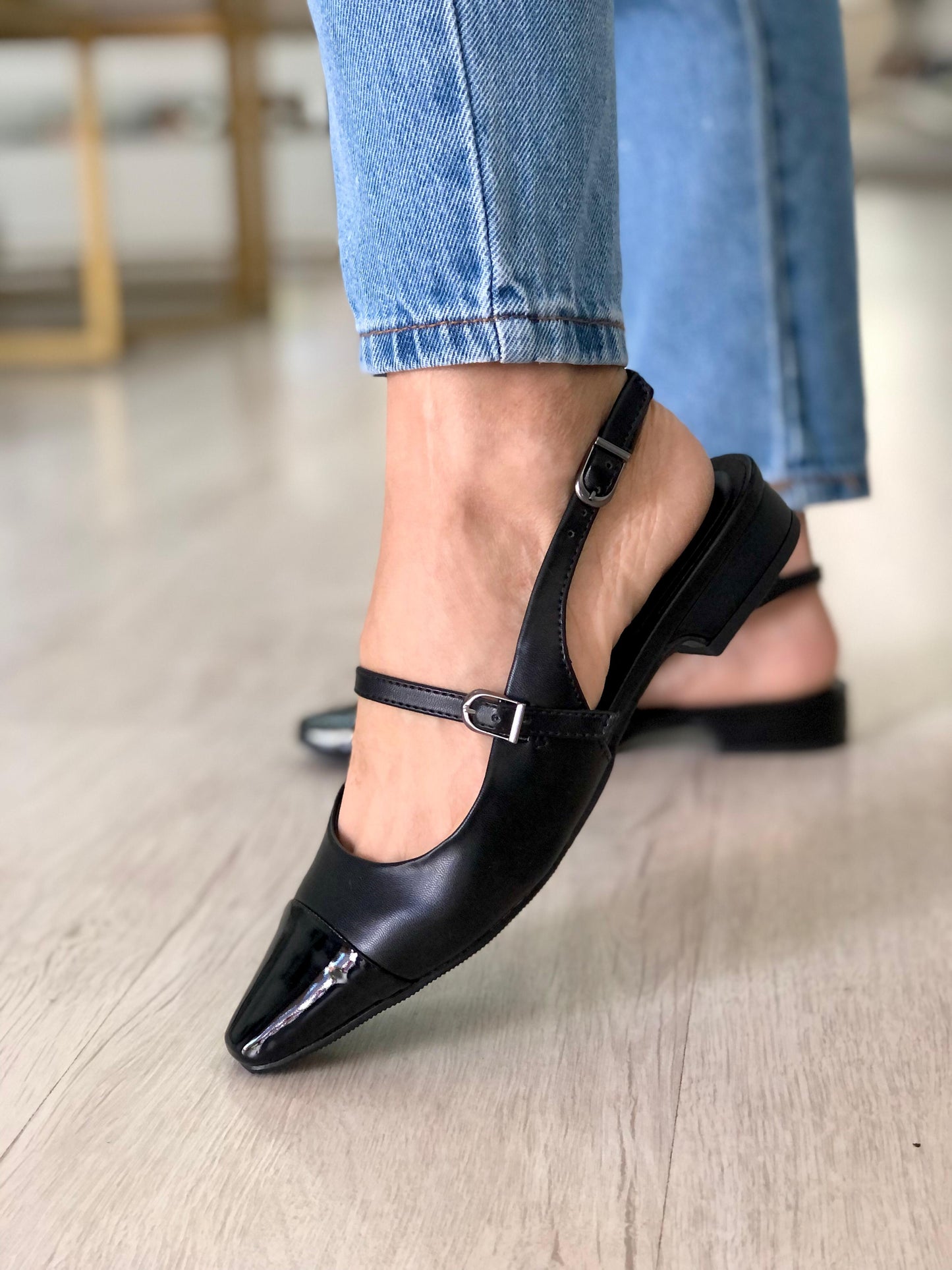Slingback Elegância Urbana Salto Baixo | Salto Sete