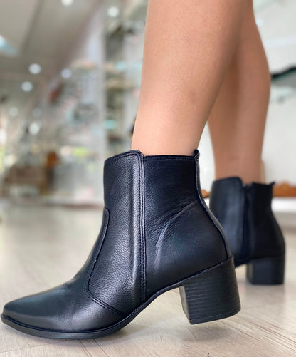 Bota Feminina Couro Preta Salto Baixo | Salto Sete